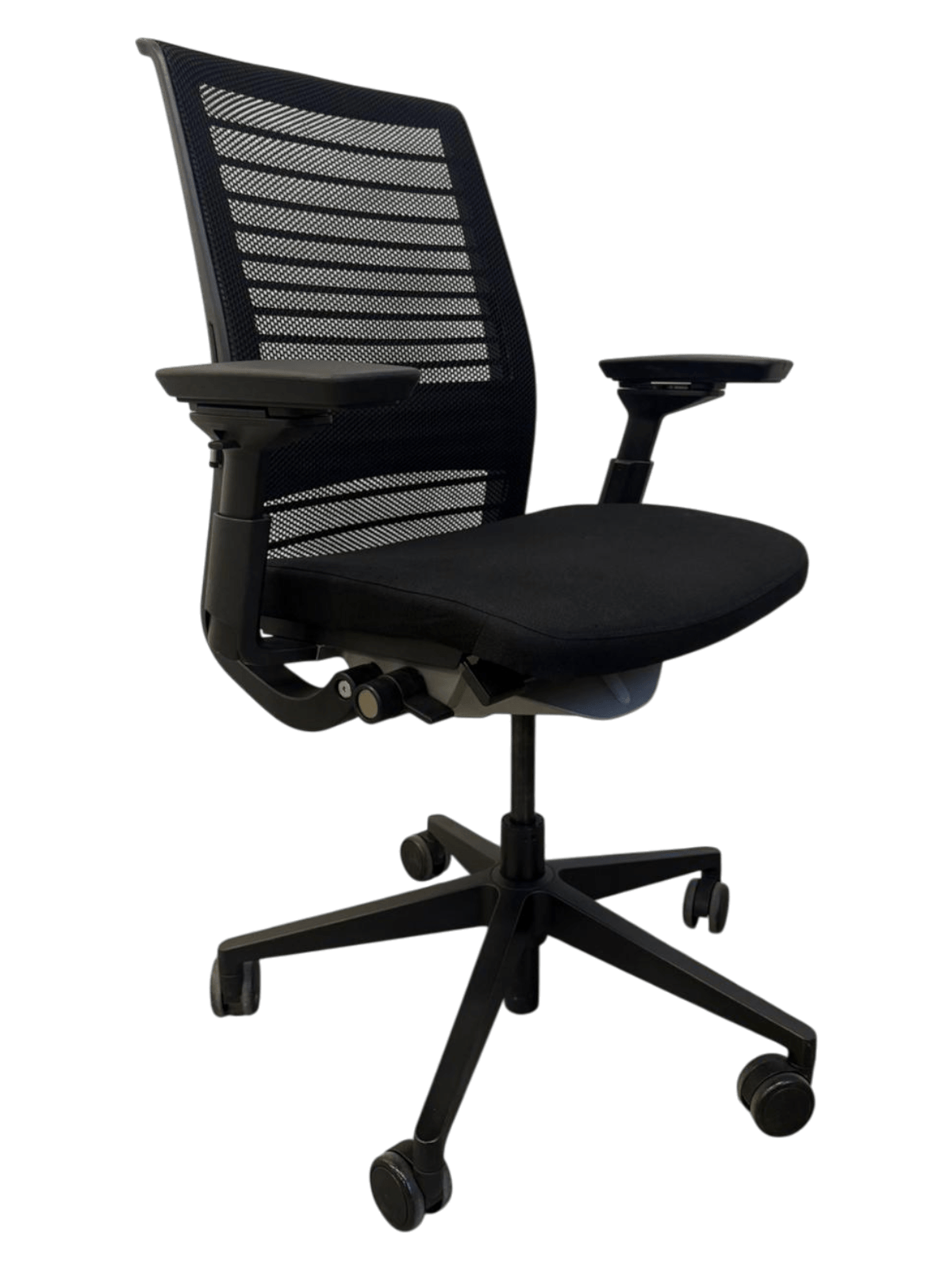 Steelcase Think V2 Zwart