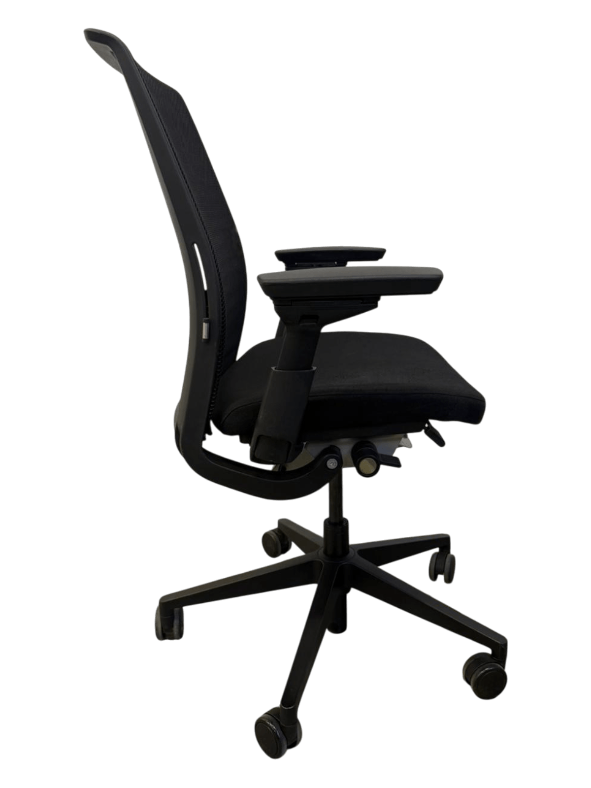 Steelcase Think V2 Zwart