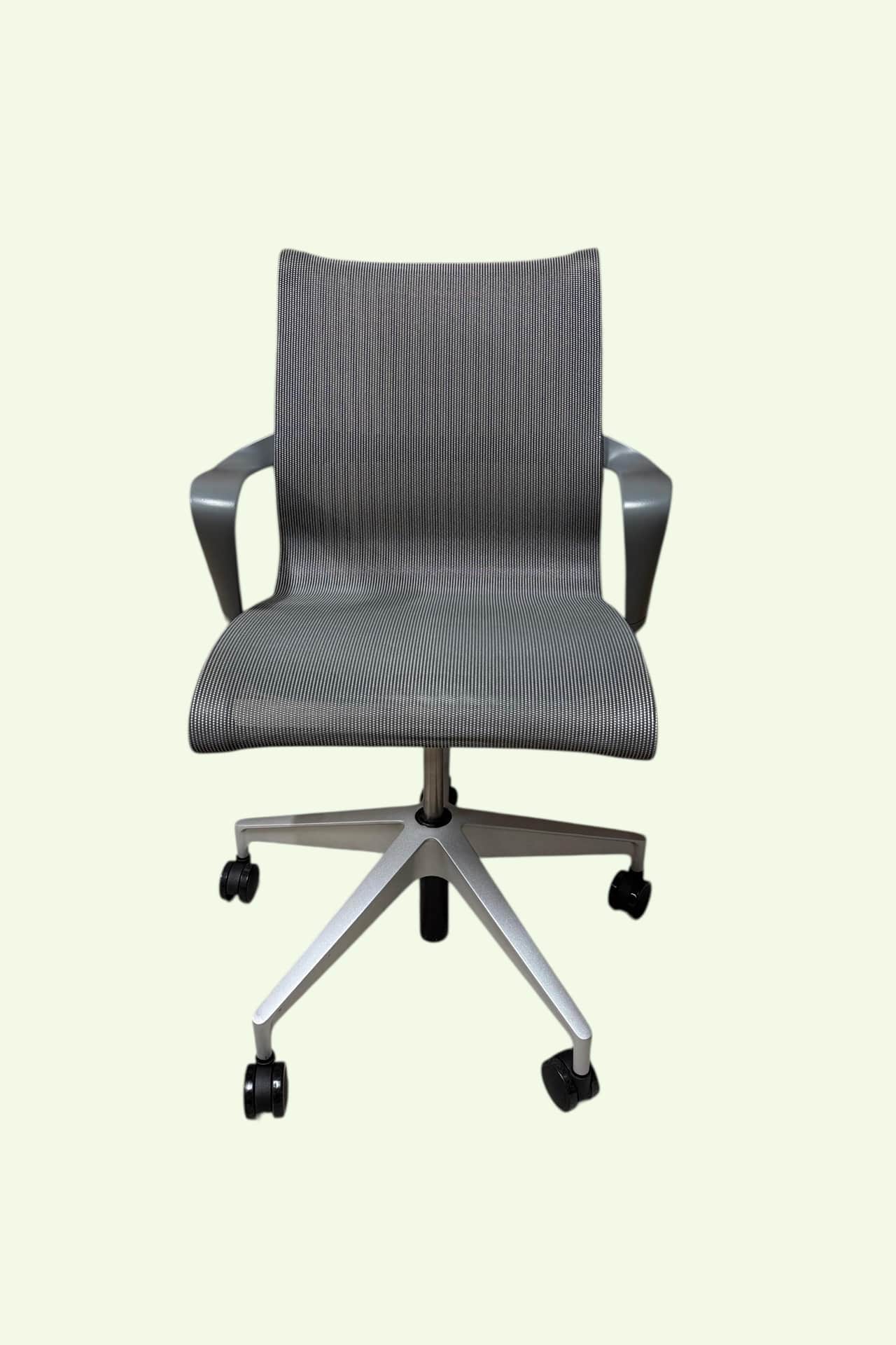 Herman Miller Setu Wiosenna oferta