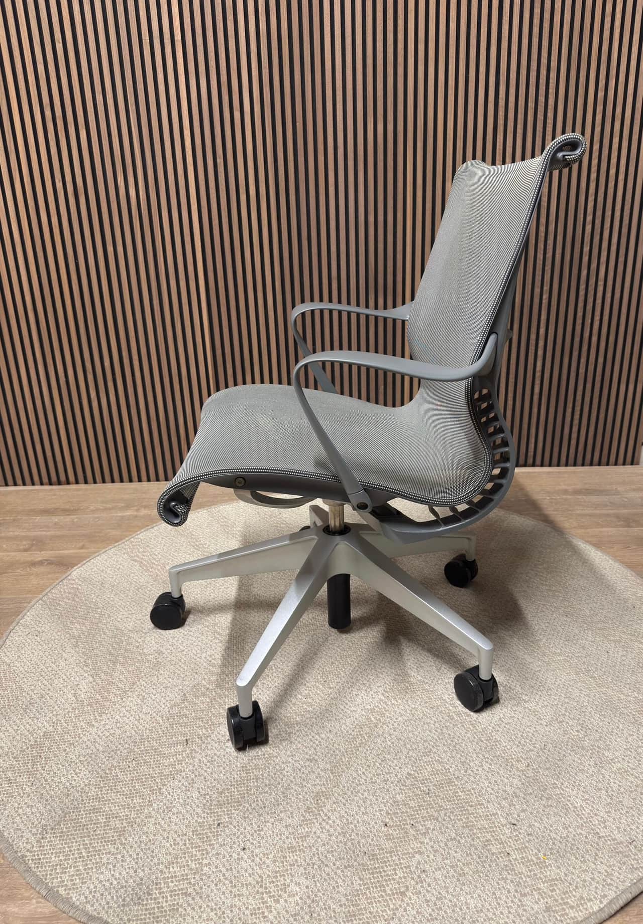 Herman Miller Setu Wiosenna oferta