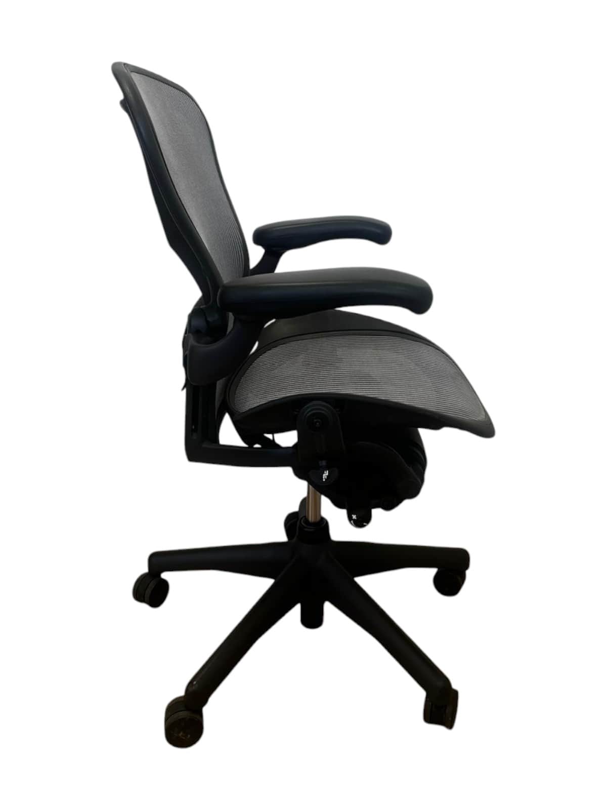 Herman Miller Aeron Carbon