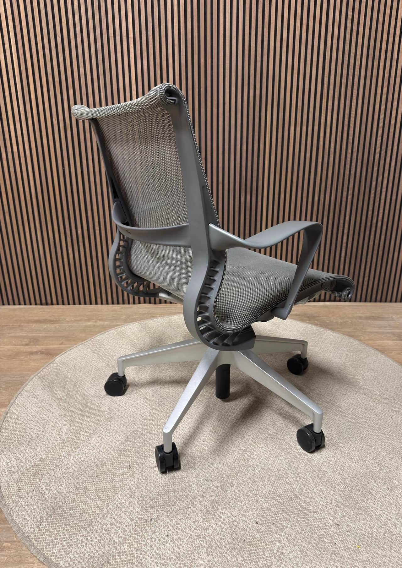 Herman Miller Setu Wiosenna oferta