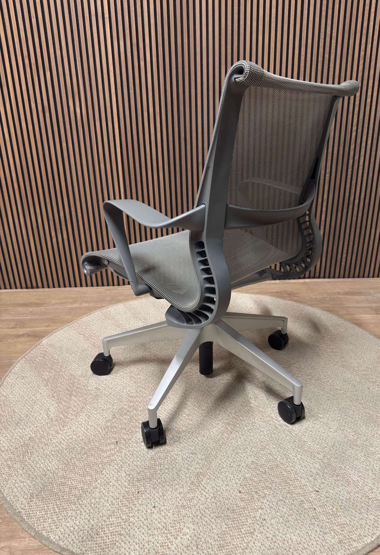 Herman Miller Setu Wiosenna oferta