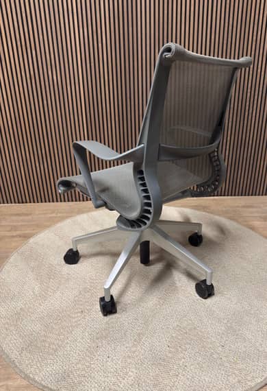 Herman Miller Setu Wiosenna oferta