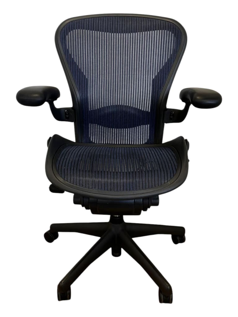 Herman Miller Aeron Blauw