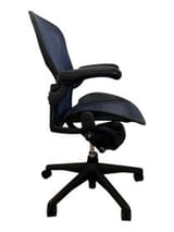 Herman Miller Aeron Blauw