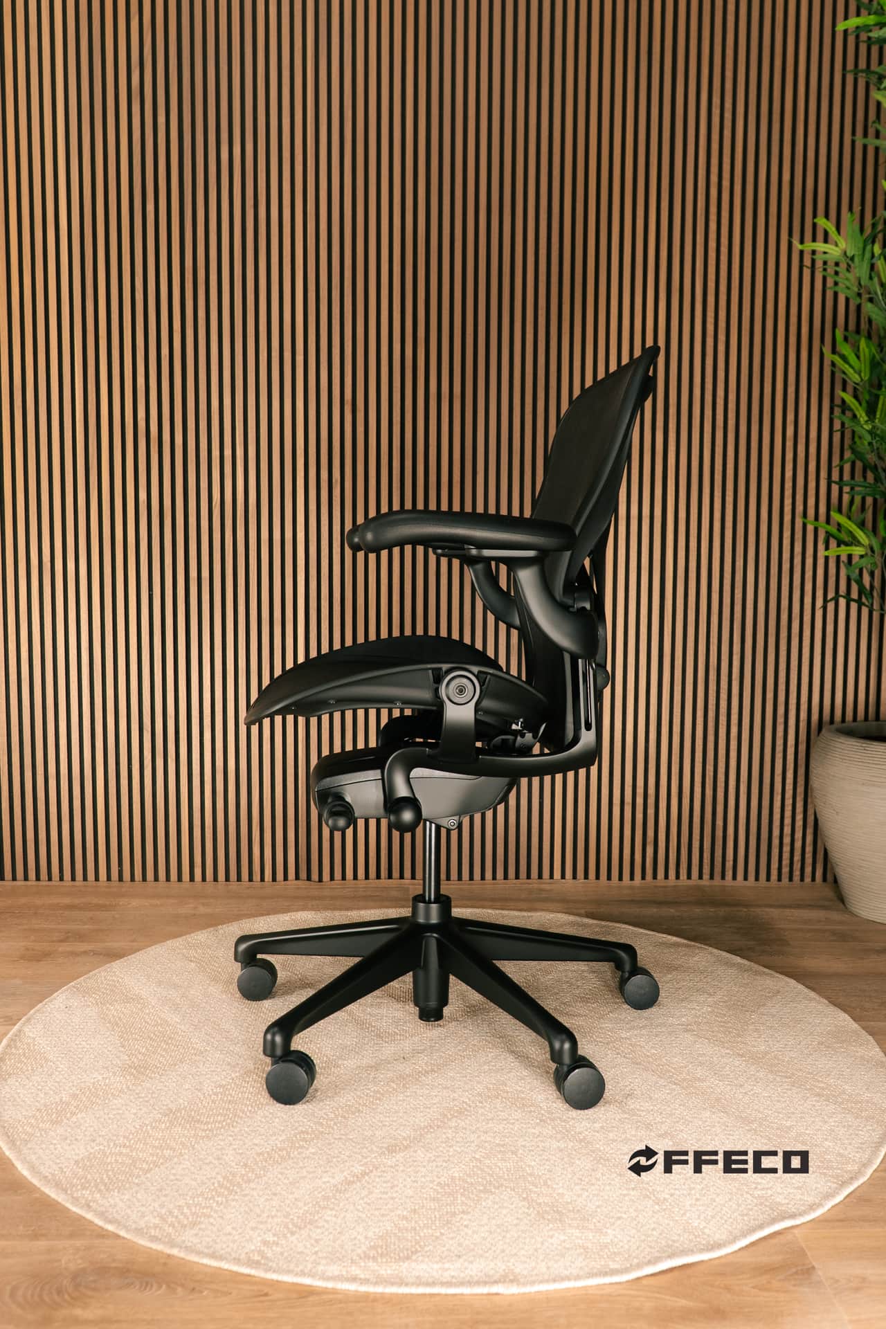 Herman Miller Aeron Remastered Onyx Wiosenna oferta