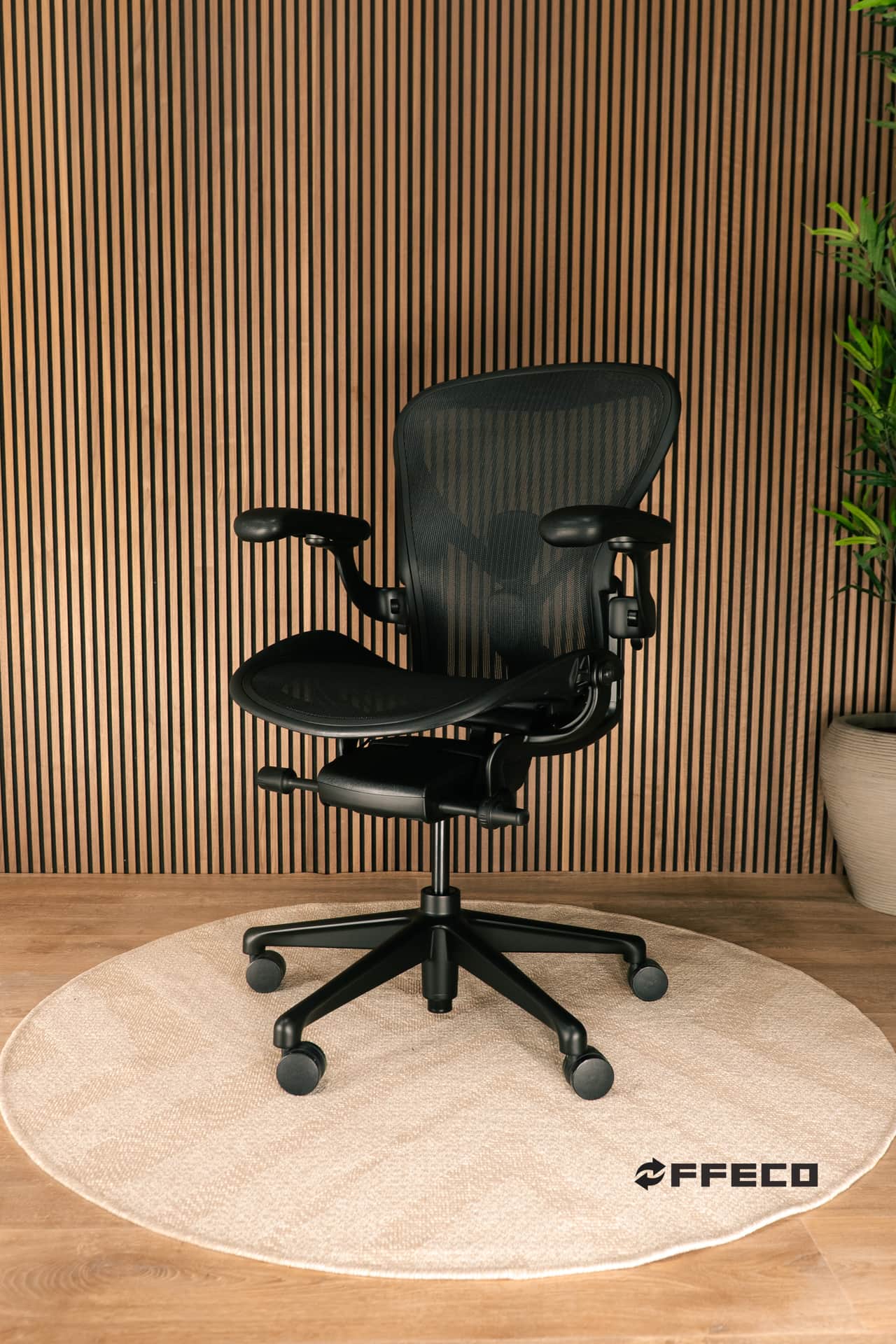 Herman Miller Aeron Remastered Onyx Wiosenna oferta