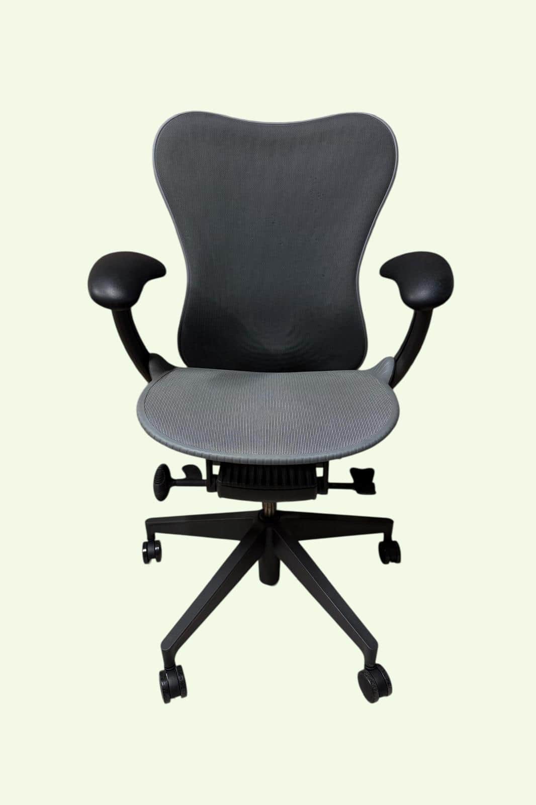 Herman Miller Mirra 2 Frühlingsangebot
