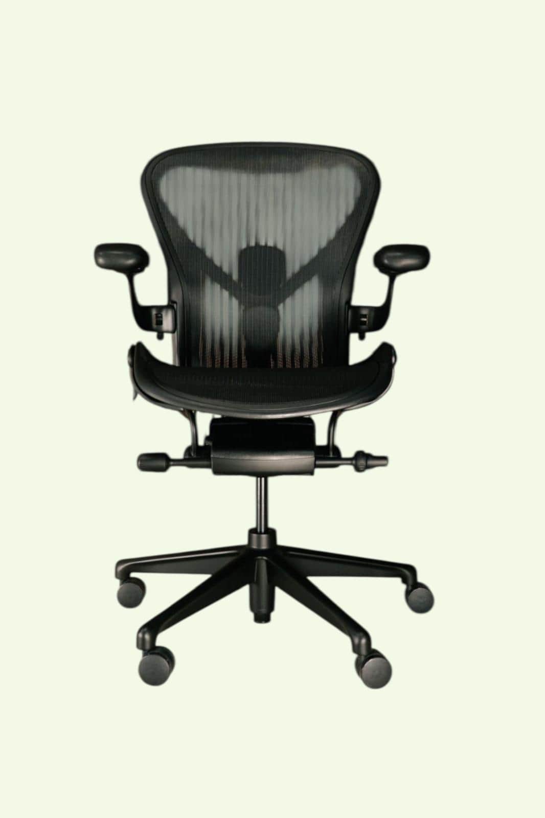 Herman Miller Aeron Remastered Onyx Wiosenna oferta