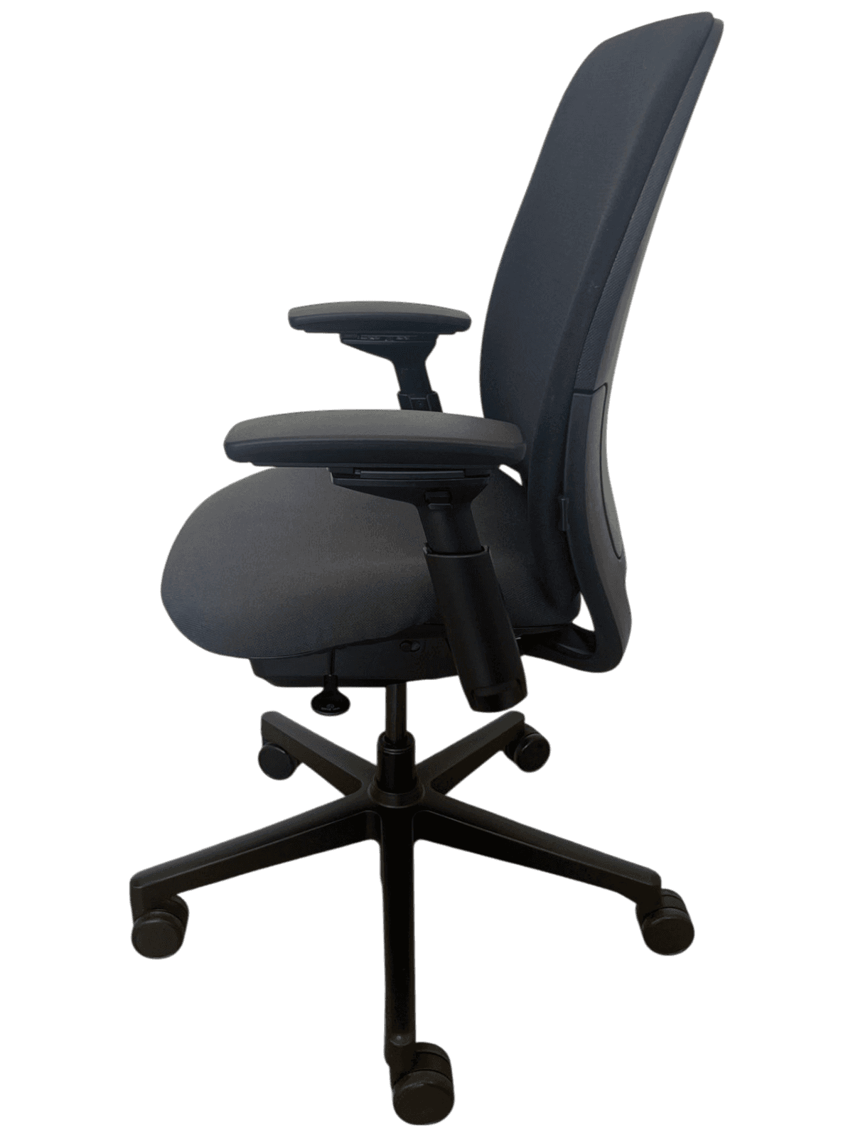 Steelcase Amia x Leap V2